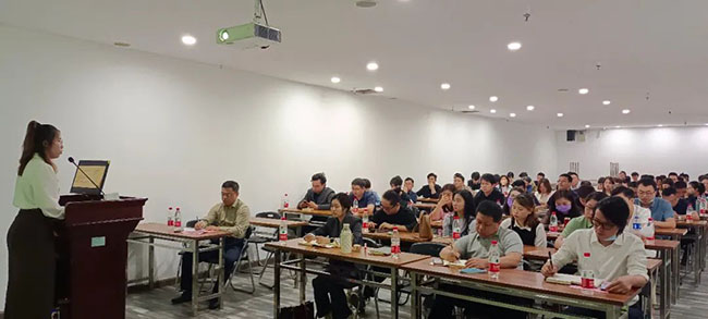 華美樂開門紅表彰大會(huì)暨五一大戰(zhàn)啟動(dòng)會(huì)圓滿成功